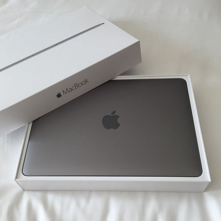 new-macbook-box